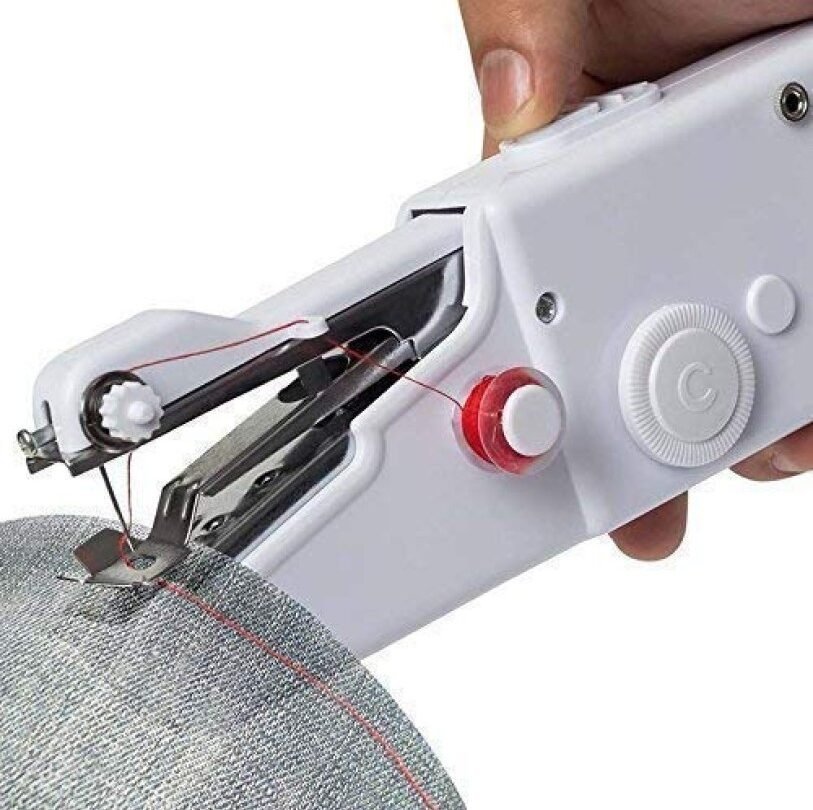 Sewing Machine – detail 3